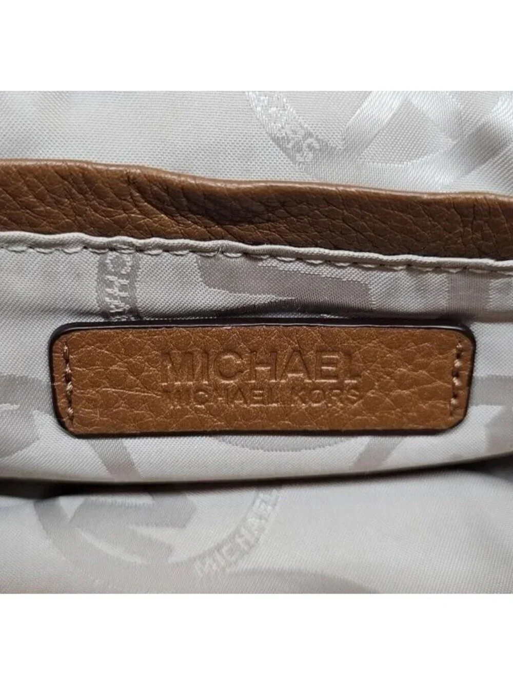 Michael Kors Charlton Pebbled Leather Adjustable Crossbody in Camel Brown
